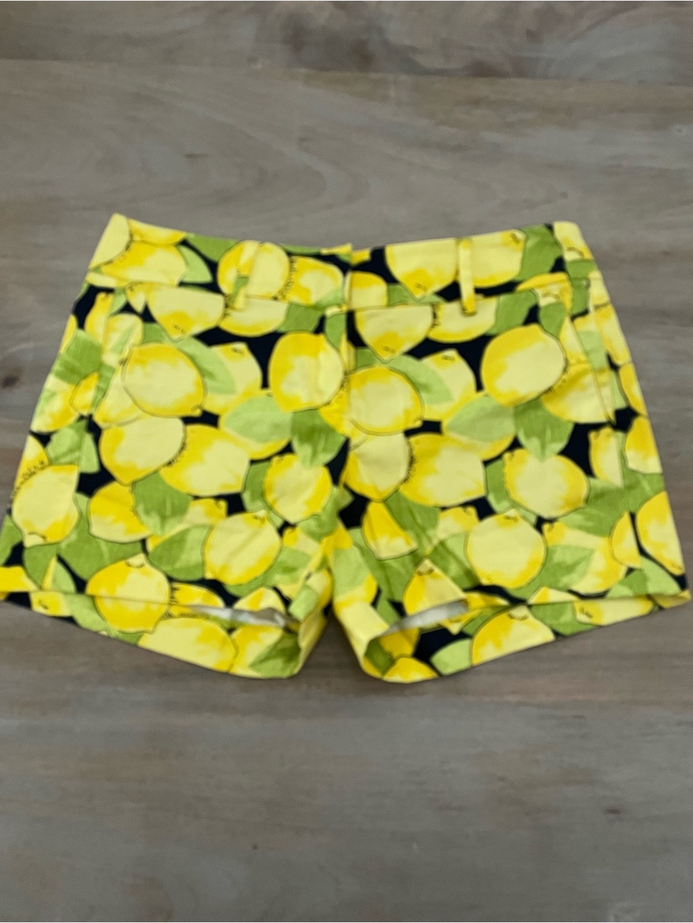 Ann Taylor Yellow Lemon-Print Shorts with Green Leaves
